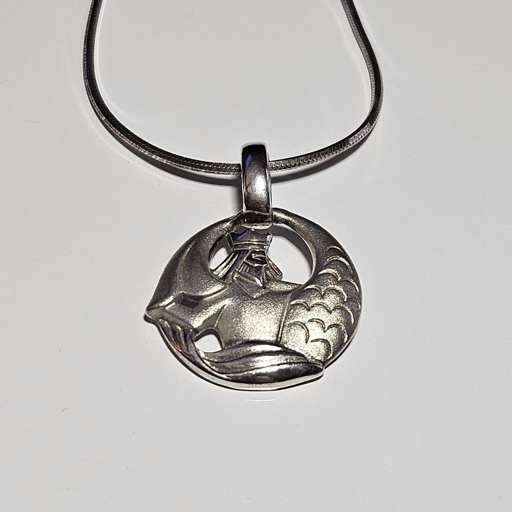 Sterling Silver Aquarius Zodiac Sign Pendant Necklace 17"